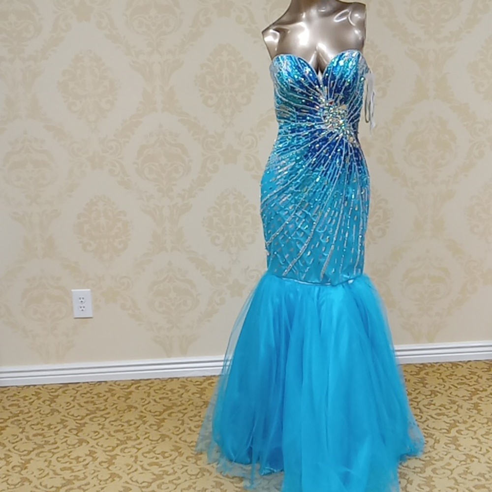Nwt Mary's bridal kiss kiss prom dress size 4